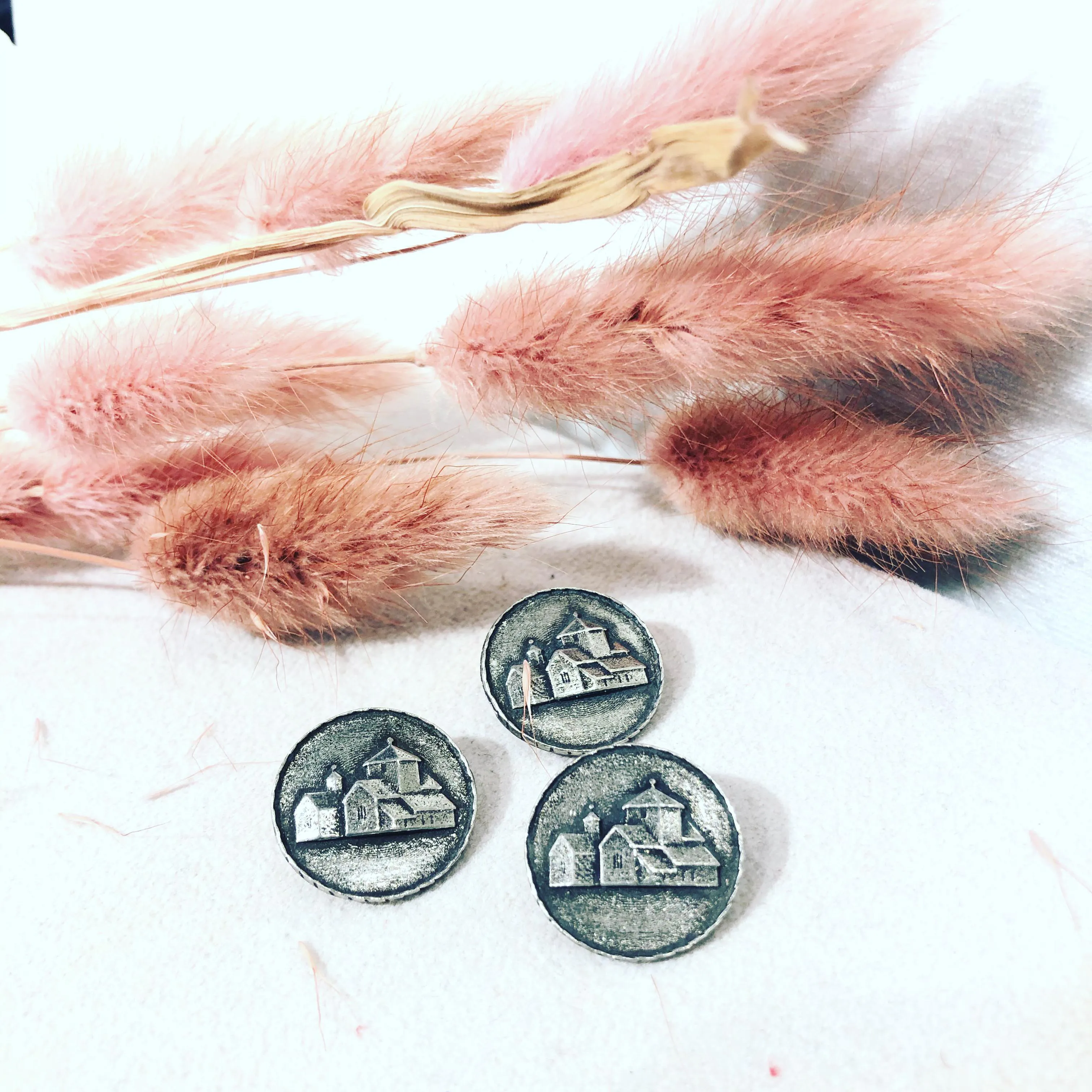 håndlagde knapper og mansjettknapper